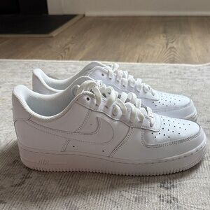 Nike All-White Air Force 1 Sneakers Men 9.5